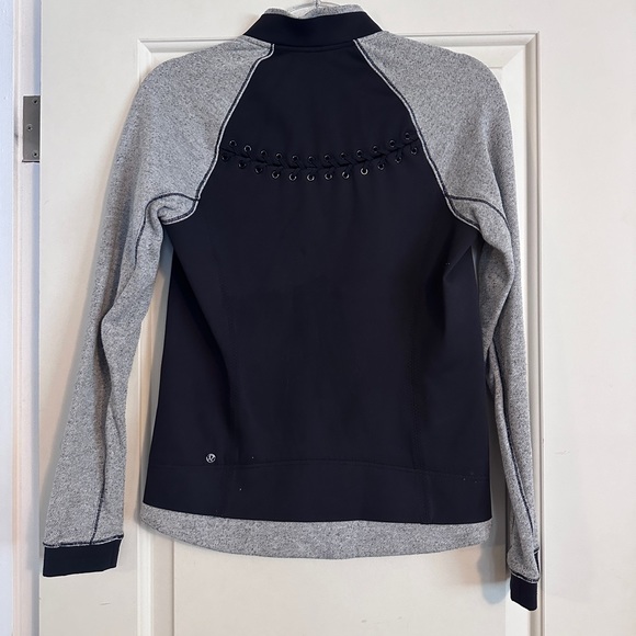 Lululemon baseball style jacket. Excellent condition. Well cared for. Size 6. - Picture 3 of 3
